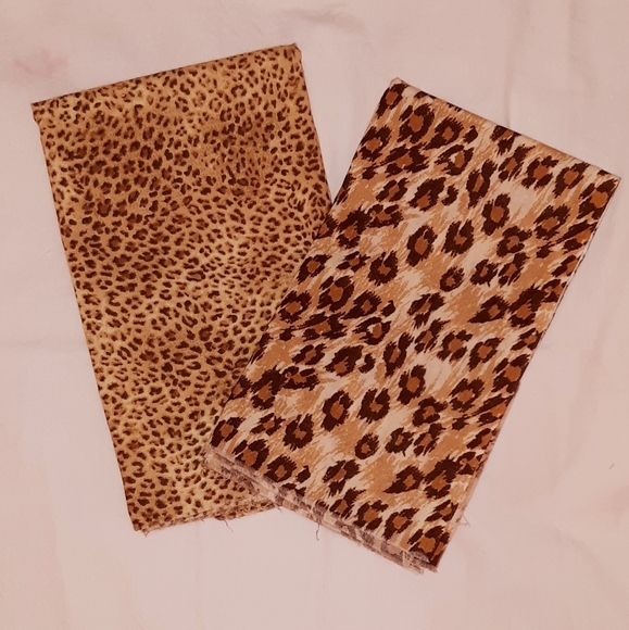 CUSTOM Women's Mask Fabric Options - Picture 5 of 9